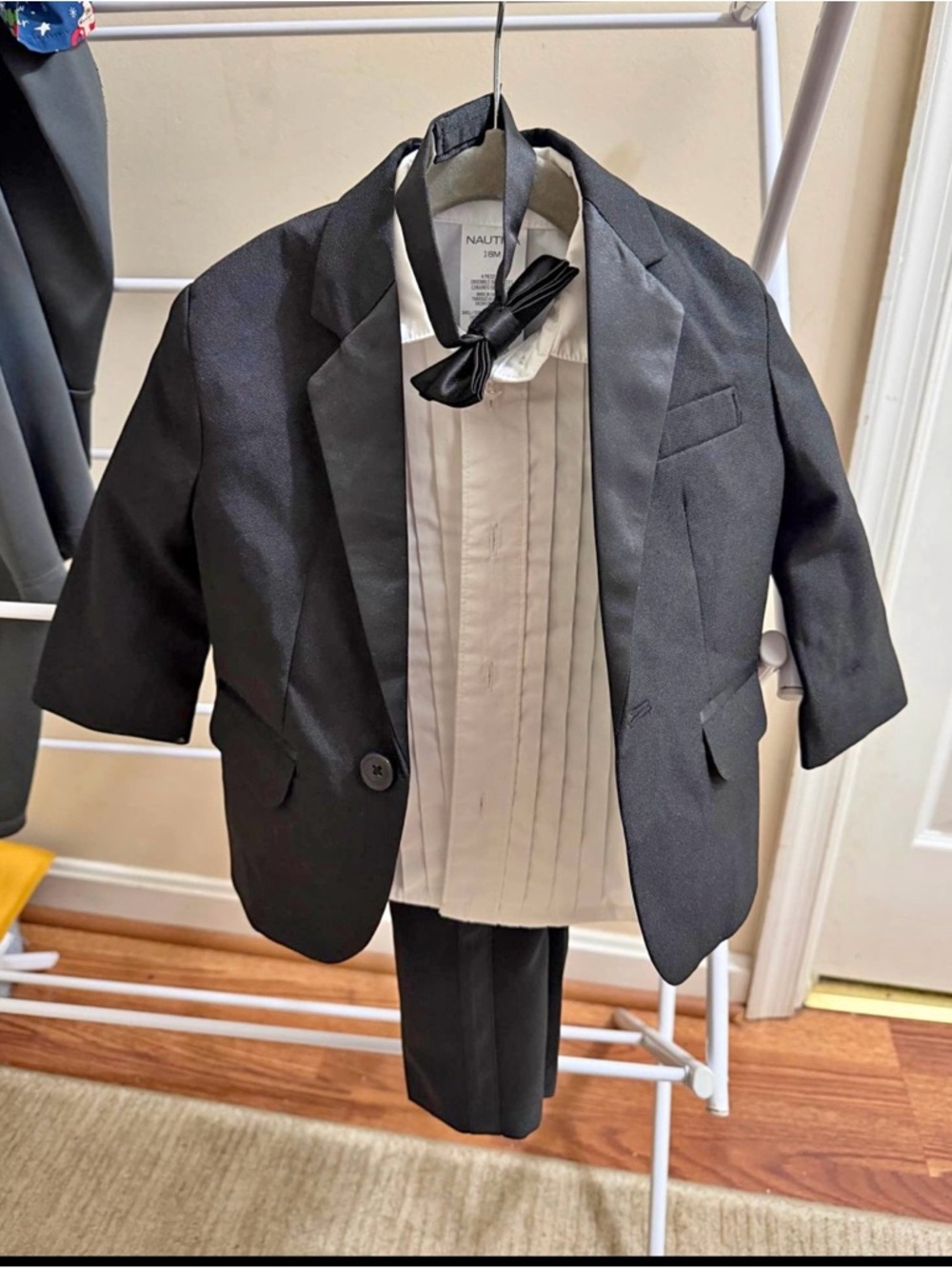 Toddler Tuxedo Set - Picture 4 of 9
